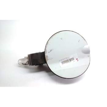TAPA EXTERIOR COMBUSTIBLE 135335408 