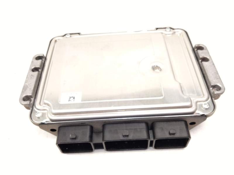 Recambio de centralita motor uce para peugeot 3008 i monospace (0u_) 1.6 hdi referencia OEM IAM 9665674480 0281014729 