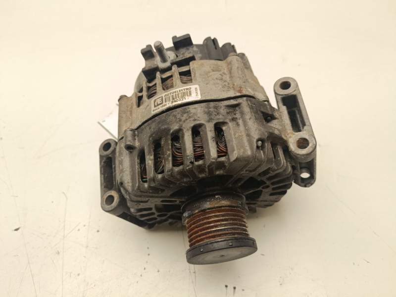 Recambio de alternador para mercedes-benz vito / mixto furgoneta (w639) 110 cdi (639.601, 639.603, 639.605) referencia OEM IAM B