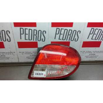 PILOTO TRASERO DERECHO R92402275 100729