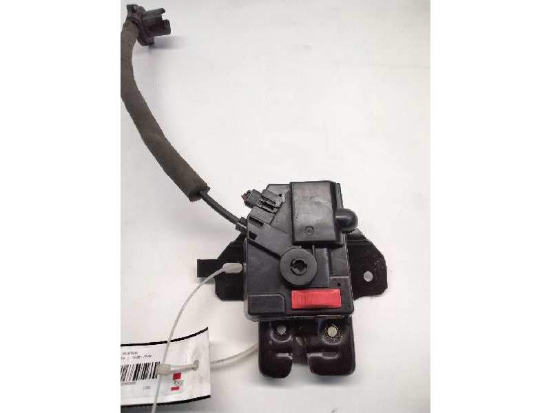 Recambio de cerradura maletero / porton para chevrolet alero 2.4 ltr referencia OEM IAM 16632814  