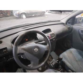 opel corsa c del año 2001