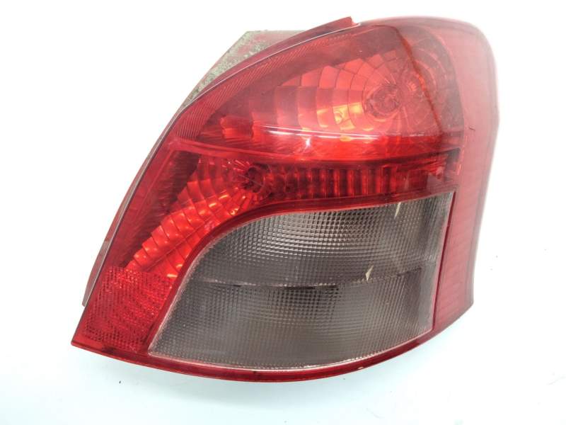 Recambio de piloto trasero derecho para toyota yaris (_p9_) 1.4 d-4d (nlp90_) referencia OEM IAM E131772  