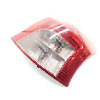 Recambio de piloto trasero derecho para toyota yaris (_p9_) 1.4 d-4d (nlp90_) referencia OEM IAM E131772  