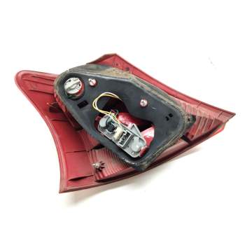Recambio de piloto trasero derecho para toyota yaris (_p9_) 1.4 d-4d (nlp90_) referencia OEM IAM E131772  