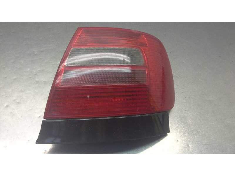 Recambio de piloto trasero derecho para audi a4 berlina (b5) 1.8 t referencia OEM IAM   