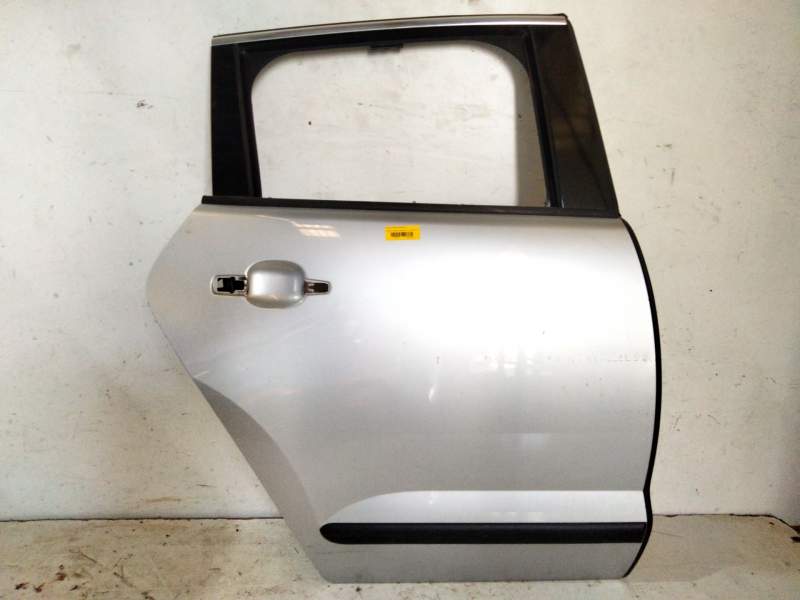 Recambio de puerta trasera derecha para peugeot 3008 i monospace (0u_) 1.6 hdi referencia OEM IAM 9008V4  