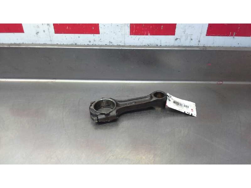 Recambio de biela para hyundai h 1 h 1 furg.caja cerr.c. puerta referencia OEM IAM J860022  