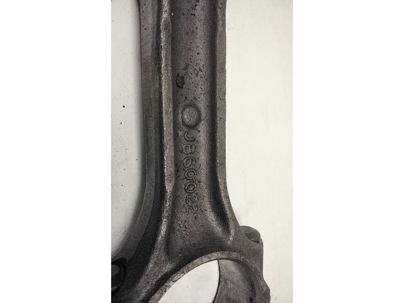 Recambio de biela para hyundai h 1 h 1 furg.caja cerr.c. puerta referencia OEM IAM J860022  