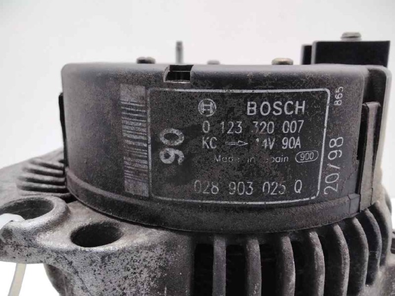 Recambio de alternador para seat ibiza (6k) básico referencia OEM IAM 0123320007 028903025Q 14V 90A