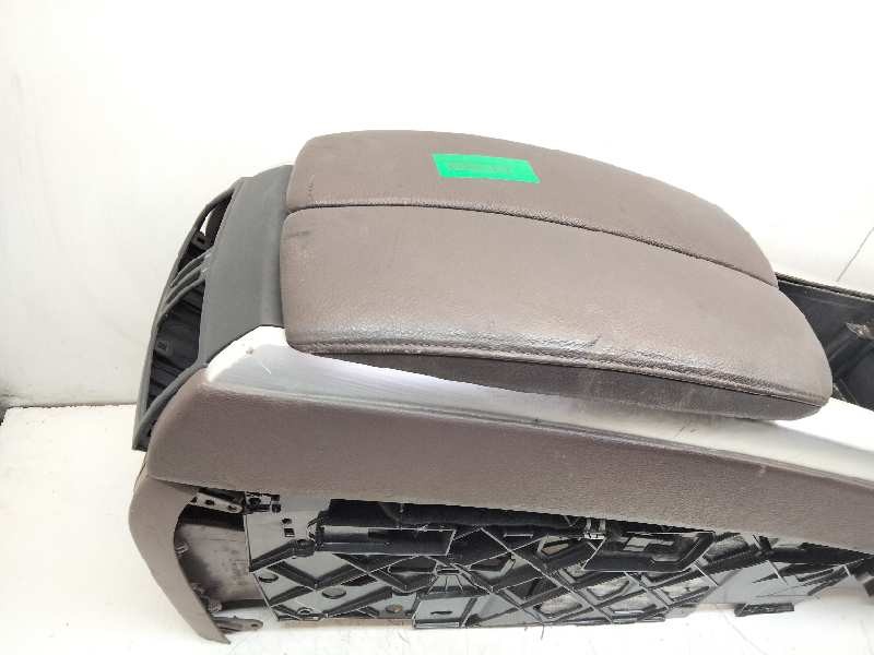 Recambio de apoyabrazos central para bmw serie x5m (e70) basis referencia OEM IAM 70W200203 9267123 