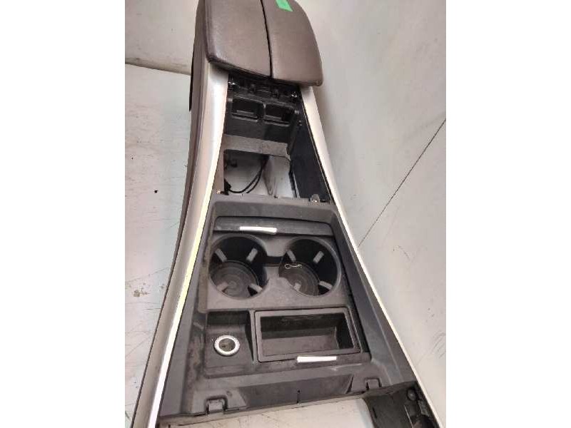 Recambio de apoyabrazos central para bmw serie x5m (e70) basis referencia OEM IAM 70W200203 9267123 