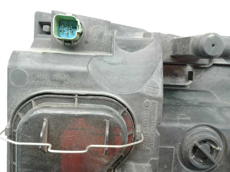 Recambio de faro derecho para ford transit combi ´06 2.2 tdci cat referencia OEM IAM 10090748  