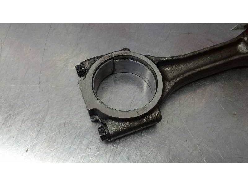 Recambio de biela para volkswagen passat berlina (3c2) sportline referencia OEM IAM V400  