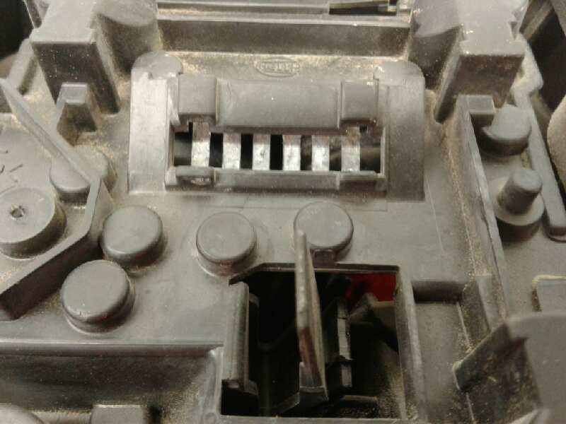 Recambio de piloto trasero izquierdo para seat ibiza (6k) básico referencia OEM IAM 6K6945111E  