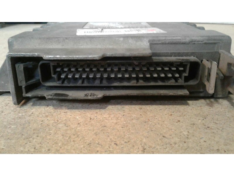 Recambio de centralita motor uce para renault twingo (co6) 1.3 cat referencia OEM IAM HOM7700856784 7700871780 IAWGR.20