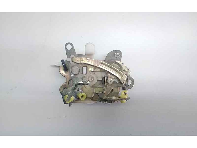 Recambio de cerradura puerta delantera derecha para hyundai atos (mx) gls referencia OEM IAM 8132002010  