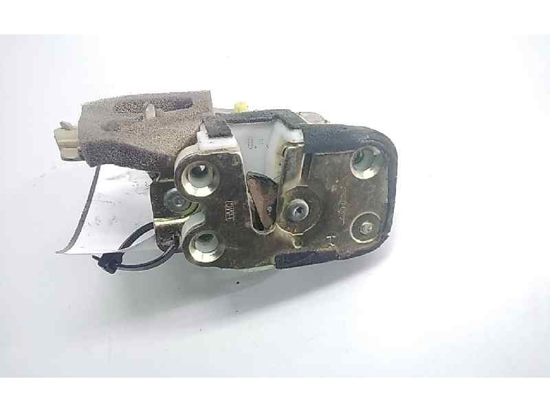 Recambio de cerradura puerta trasera derecha para hyundai atos (mx) gls referencia OEM IAM 8142002010  