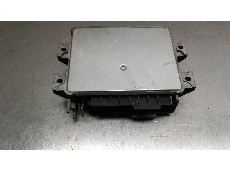 Recambio de centralita motor uce para renault twingo (co6) 1.2 (c066/67/68) referencia OEM IAM H0M7700856784 7700871780 