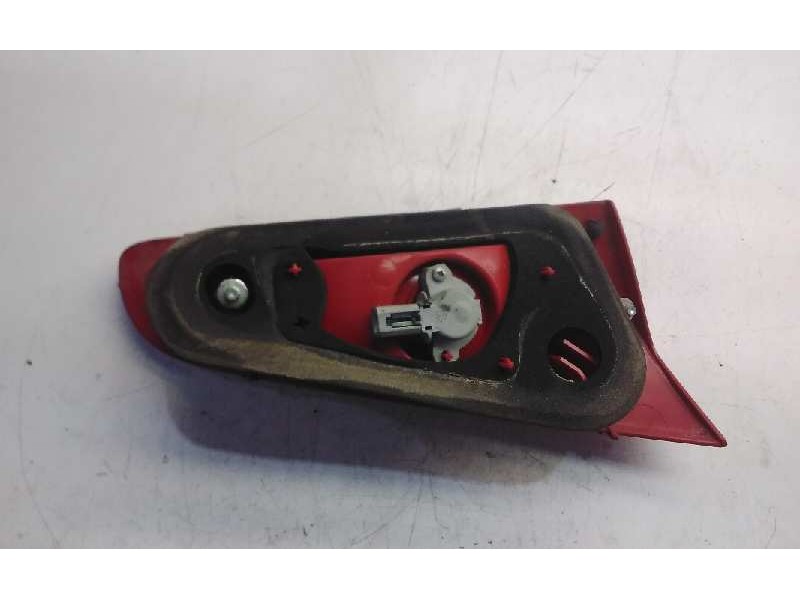 Recambio de piloto trasero derecho porton para alfa romeo 147 (190) 1.9 jtd distinctive referencia OEM IAM   