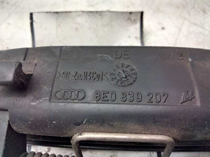 Recambio de maneta exterior delantera derecha para audi a3 (8p) 2.0 tdi referencia OEM IAM 8E0839207  