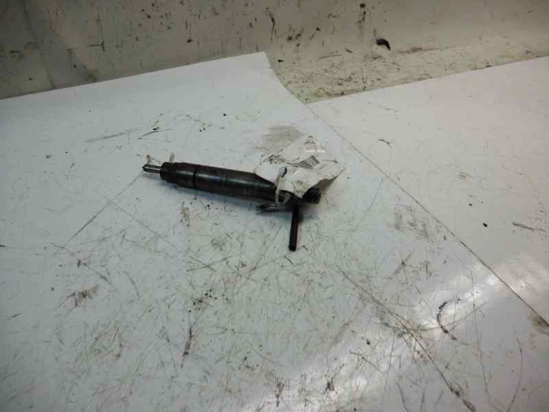 Recambio de inyector para iveco daily combi 1989  2.5 turbodiesel referencia OEM IAM   