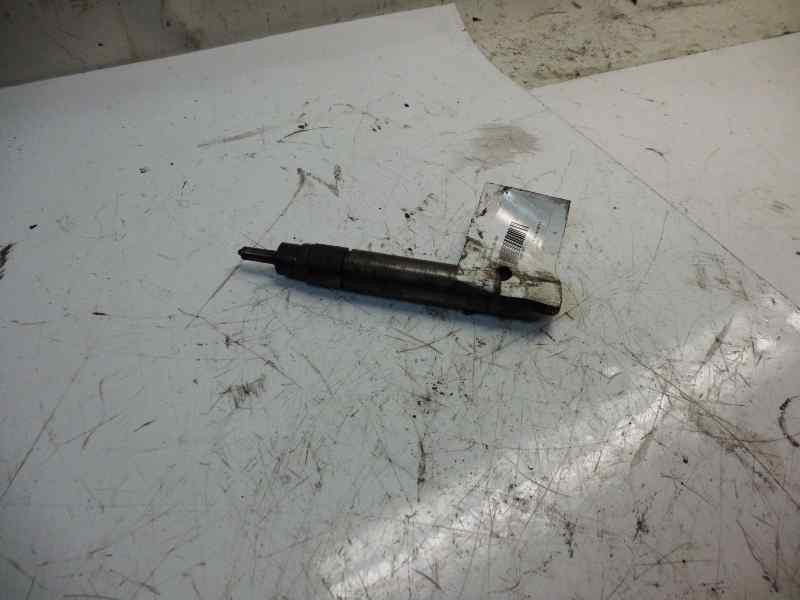 Recambio de inyector para iveco daily combi 1989  2.5 turbodiesel referencia OEM IAM   