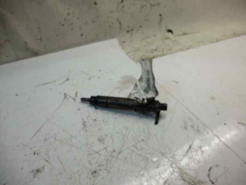 Recambio de inyector para iveco daily combi 1989  2.5 turbodiesel referencia OEM IAM   