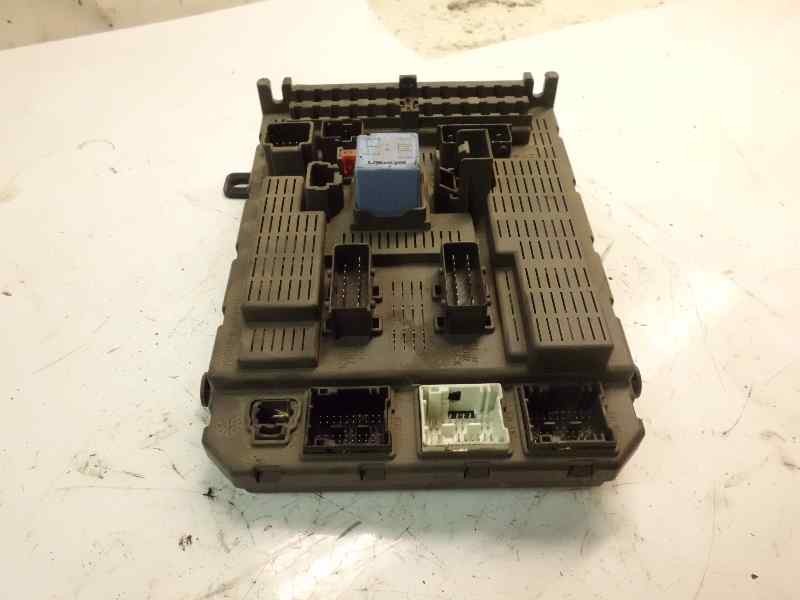 Recambio de caja fusibles para citroen c5 berlina 2.0 hdi referencia OEM IAM 96432419  