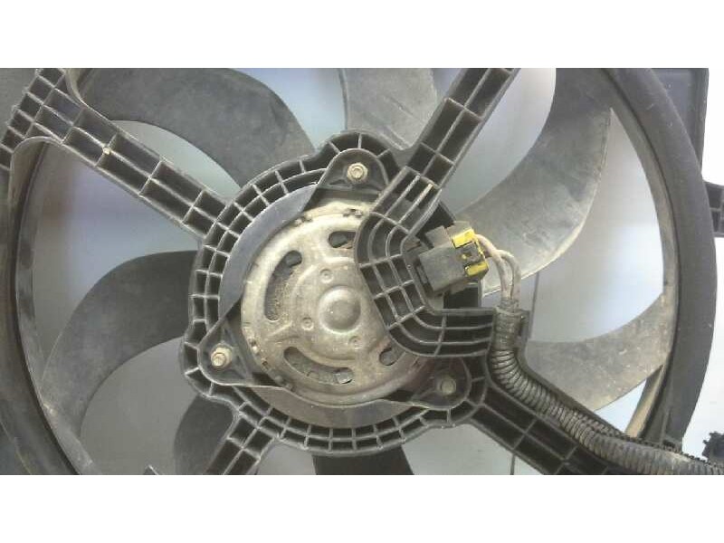 Recambio de electroventilador para fiat fiorino básico referencia OEM IAM 0051780703  