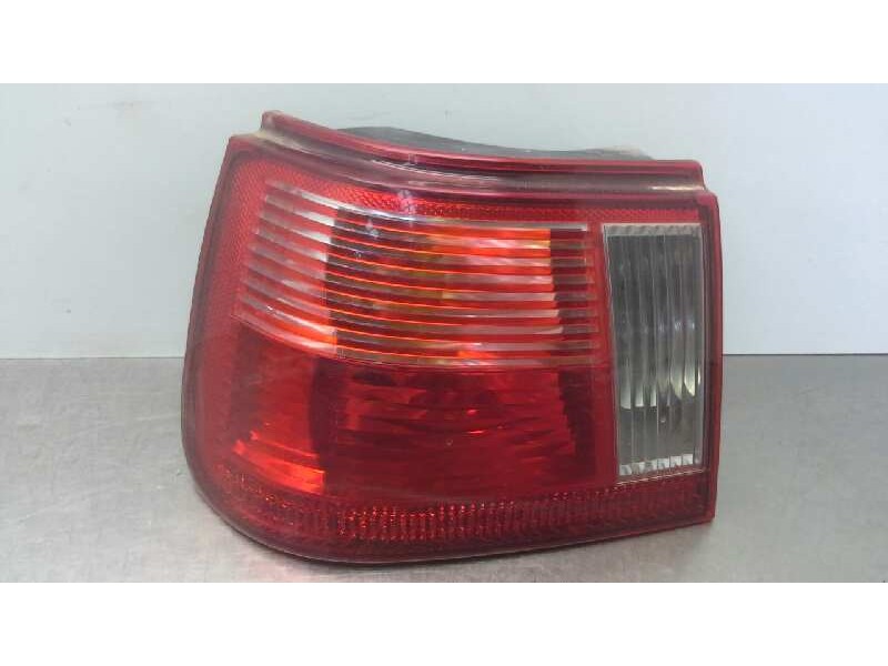 Recambio de piloto trasero izquierdo para seat ibiza (6k1) select referencia OEM IAM 6K6945111G  