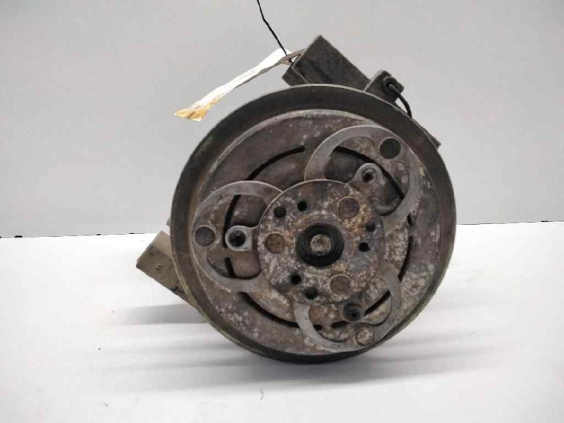 Recambio de compresor aire acondicionado para nissan pick-up (d22) cabina doble challenge 4x4 referencia OEM IAM 92600VK510  