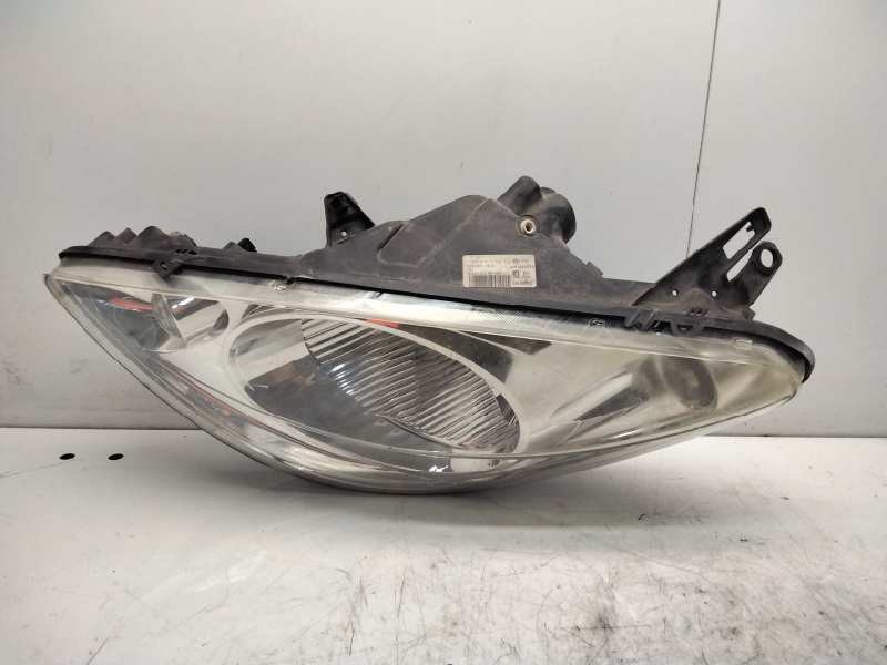 Recambio de faro izquierdo para peugeot 1007 sport referencia OEM IAM 89008982  