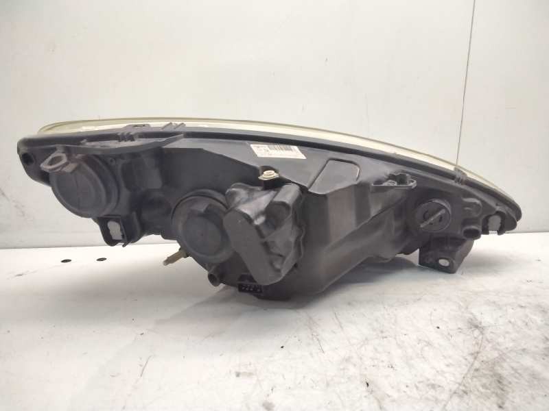 Recambio de faro izquierdo para peugeot 1007 sport referencia OEM IAM 89008982  