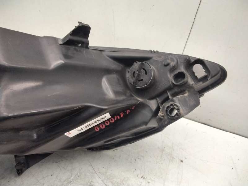 Recambio de faro izquierdo para peugeot 1007 sport referencia OEM IAM 89008982  