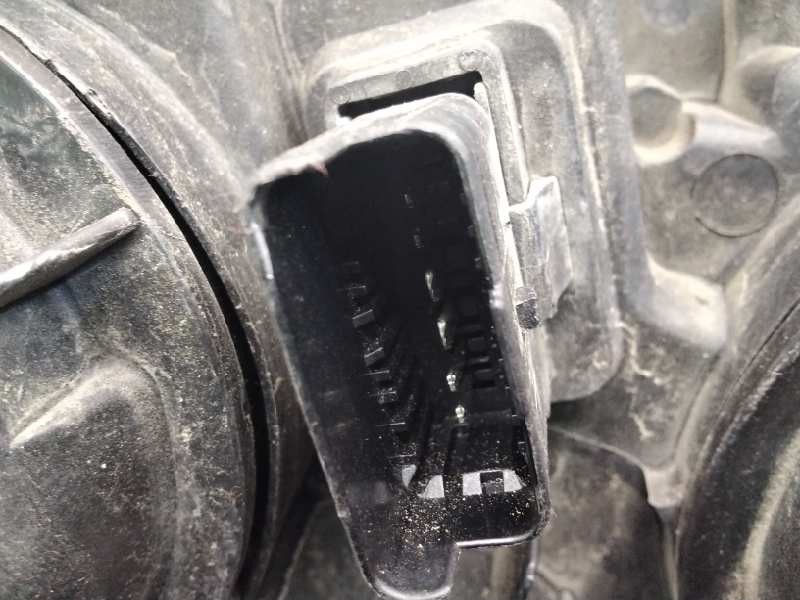 Recambio de faro izquierdo para peugeot 1007 sport referencia OEM IAM 89008982  