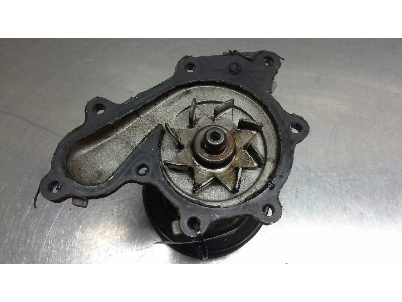 Recambio de bomba agua para nissan pick-up (d22) cabina doble challenge 4x4 referencia OEM IAM 21010EB70A  