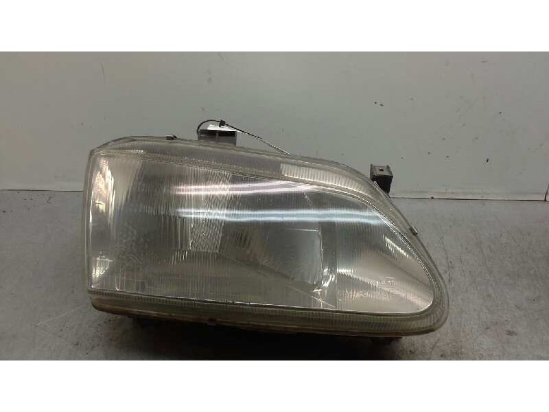Recambio de faro derecho para renault megane i scenic (ja0) 1.9dti alize referencia OEM IAM 260101792R  