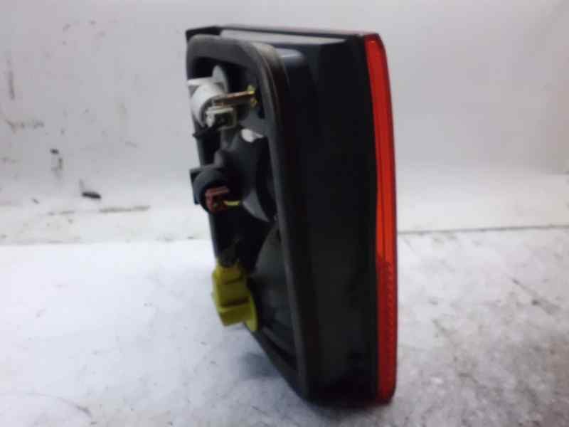 Recambio de piloto trasero central para citroen evasion 2.0 hdi exclusive referencia OEM IAM   