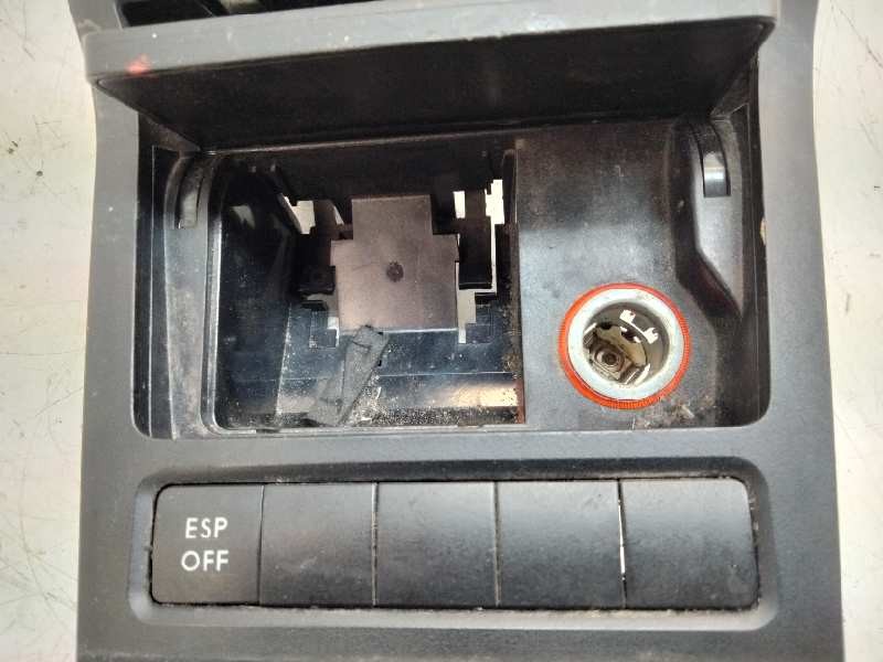 Recambio de cenicero para volkswagen golf vi (5k1) 1.6 tdi dpf referencia OEM IAM 5K0857961  