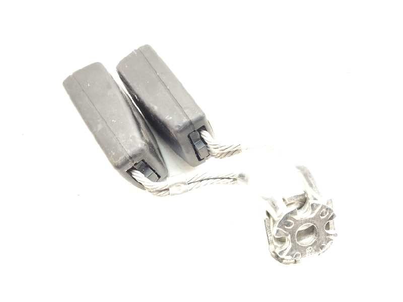 Recambio de enganche cinturon trasero derecho para volkswagen golf vi (5k1) 1.6 tdi dpf referencia OEM IAM 1K0857739M  