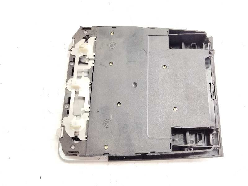 Recambio de luz interior para bmw serie 3 berlina (e90) 320i referencia OEM IAM 696153703  