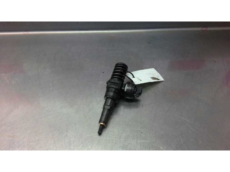 Recambio de inyector para seat cordoba berlina (6l2) 1.9 tdi referencia OEM IAM 0414720037 036130073AJ 