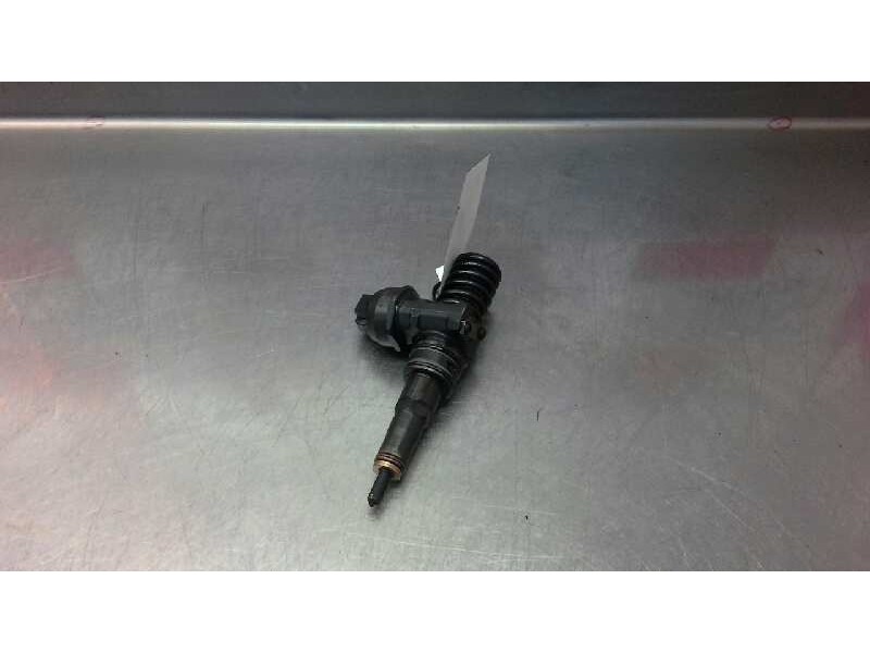 Recambio de inyector para seat cordoba berlina (6l2) 1.9 tdi referencia OEM IAM 0414720037 036130073AJ 