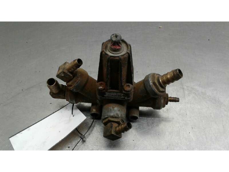 Recambio de valvula aire para daf 2500 2500 referencia OEM IAM 4750104000  DAF 85