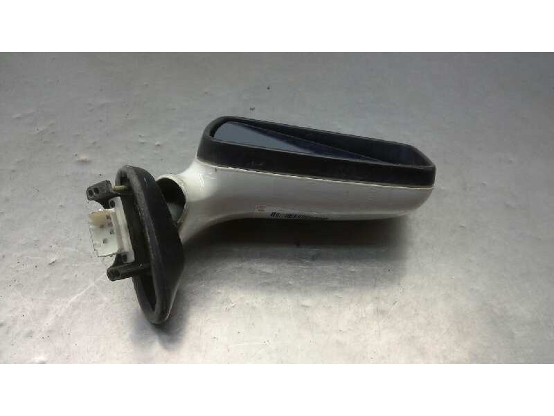 Recambio de retrovisor derecho para audi 80/90 (893) 90 referencia OEM IAM 893857502GFKZ  