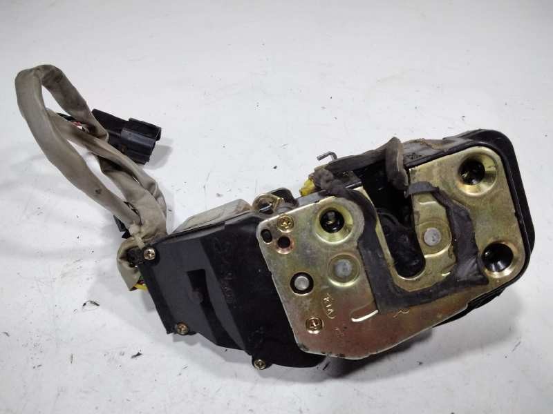 Recambio de cerradura puerta delantera derecha para kia carens 2.0 crdi ex monovolumen referencia OEM IAM 0K2FC58310  