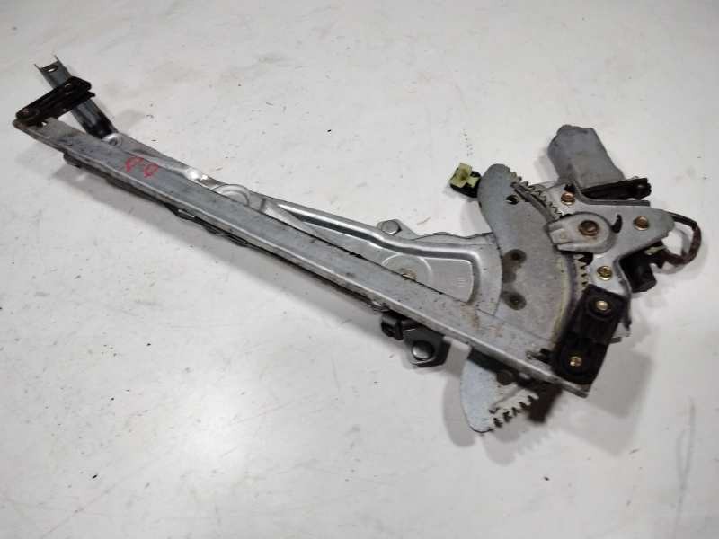 Recambio de elevalunas delantero derecho para kia carens 2.0 crdi ex monovolumen referencia OEM IAM 0K2FA5856XA  