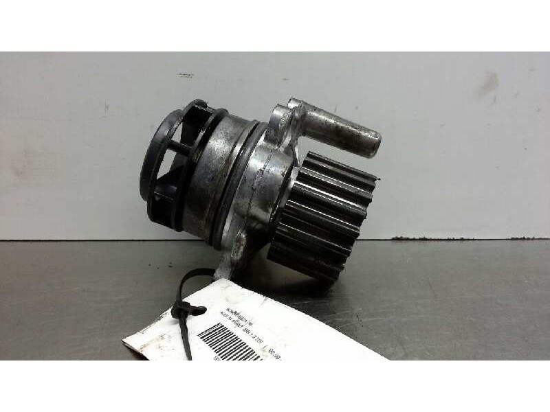Recambio de bomba agua para audi a4 avant (b5) 1.9 tdi referencia OEM IAM 038121019E  