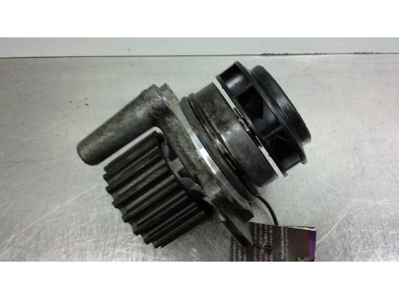 Recambio de bomba agua para audi a4 avant (b5) 1.9 tdi referencia OEM IAM 038121019E  
